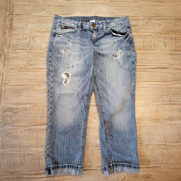 Candies Womens Size 9 Blue Capri Jeans Studded Distressed - Picture 1 of 9
